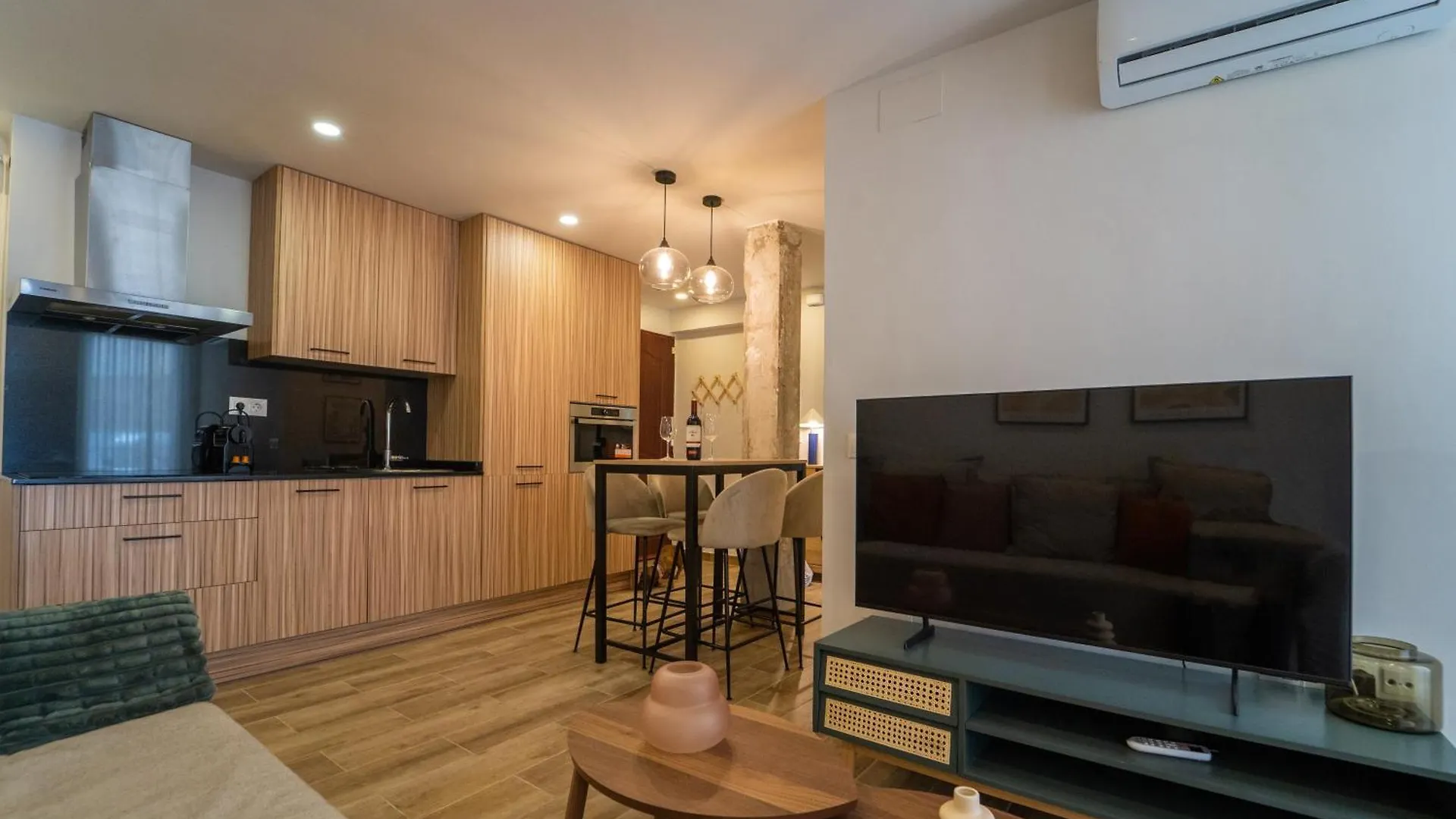 Malaga Chic Retreat Apartment 0*,  Spain