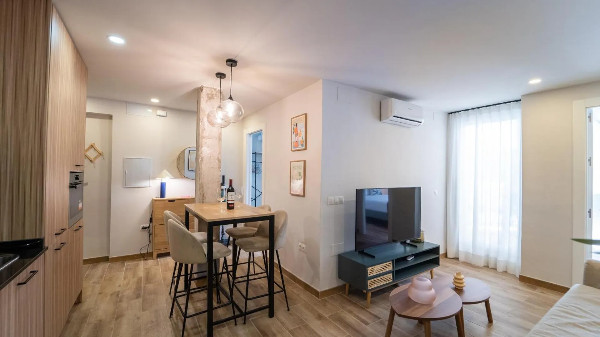 Malaga Chic Retreat Apartment